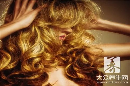  染发第二天洗头掉色吗