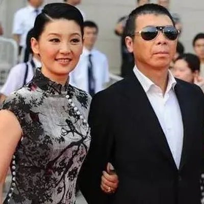 徐帆衣服穿26年    身材丝毫没走样