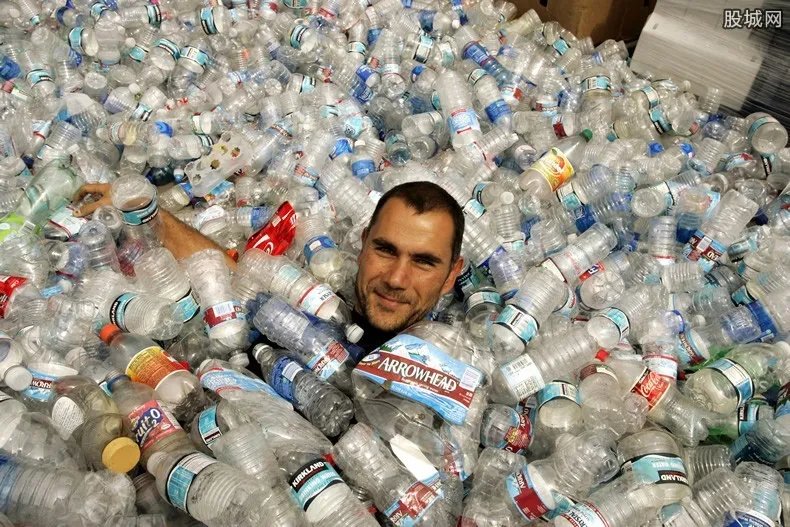 韩禁止用有色塑料 已从各大超市售货架上消失