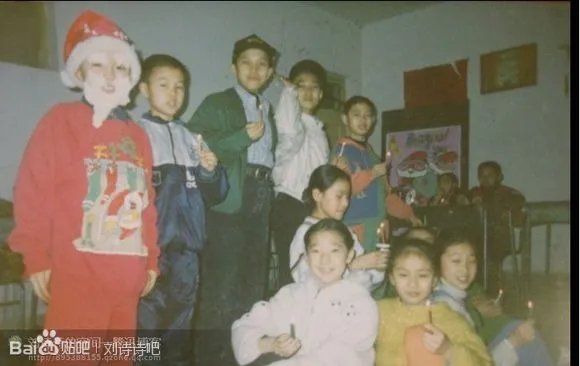 刘诗诗小时候的照片谁有？
