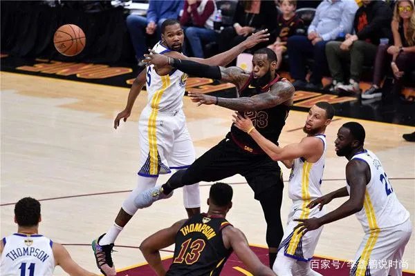 埃尔文约翰逊，为什么被人们称为“魔术师”？