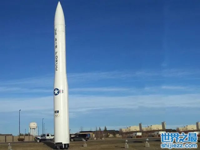 世界十大最强军事武器 全球十大先进武器排名 