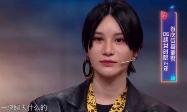 比许飞怼尚雯婕更阴，唐笑三次暗戳戳补刀，你怎么看？