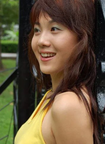 假体隆鼻究竟哪种效果更好、更持久？