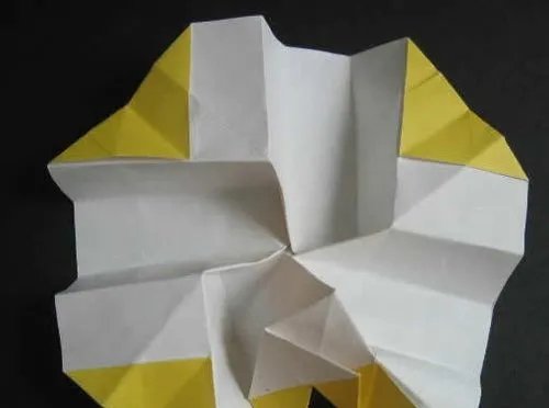 图解《越狱》中纸玫瑰的折法