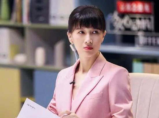 papi酱自曝产后日常 经常因头痛而失眠