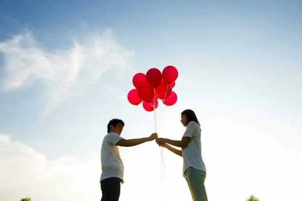 麻辣鸡官宣怀二胎,他们夫妇两人有什么甜蜜故事