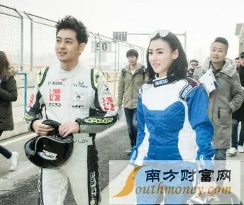 张柏芝林志颖再同框 合体大玩回忆杀