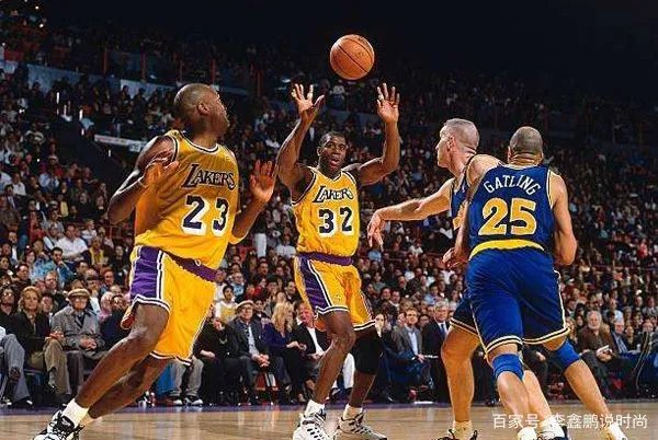 埃尔文约翰逊，为什么被人们称为“魔术师”？