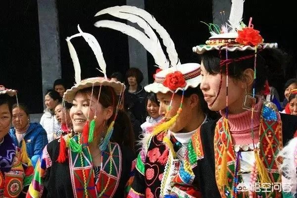 白马服饰可以追溯到什么时候？