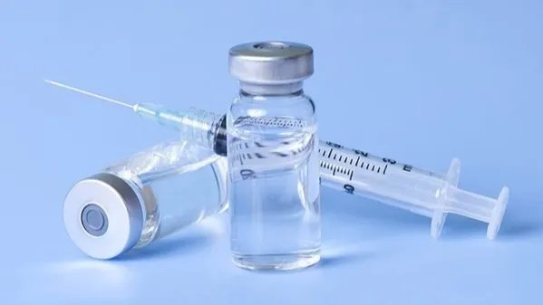 张文宏谈新冠疫苗：接种率70%是底线，上不封顶