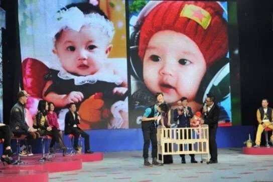 宋小宝深夜陪老婆购物恩爱十足 宋小宝老婆正面照和资料介绍