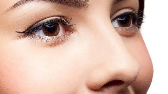 假体隆鼻究竟哪种效果更好、更持久?