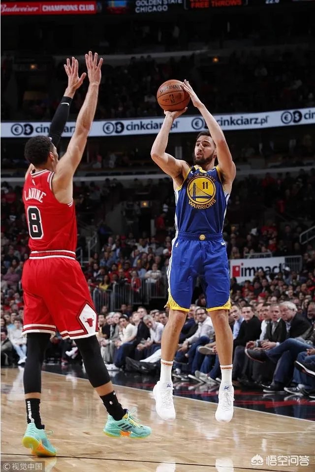 克莱·汤普森三节14个三分,在历史上能挑战雷·阿伦的历史地位了吗?你怎么看?