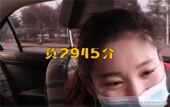 女学员练车被扣2945分刷新纪录 教练当场心态崩了