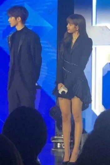 Lisa蔡徐坤cp感上热搜了 网友竟这样回应了