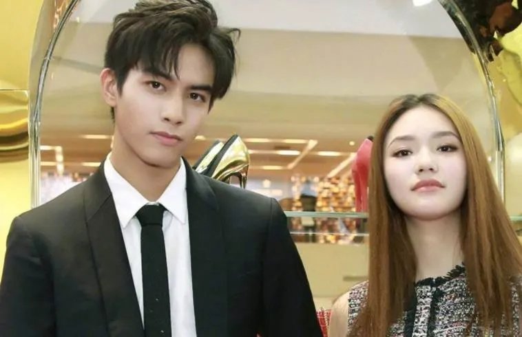 宋威龙的恋爱史,宋威龙谈过几次恋爱