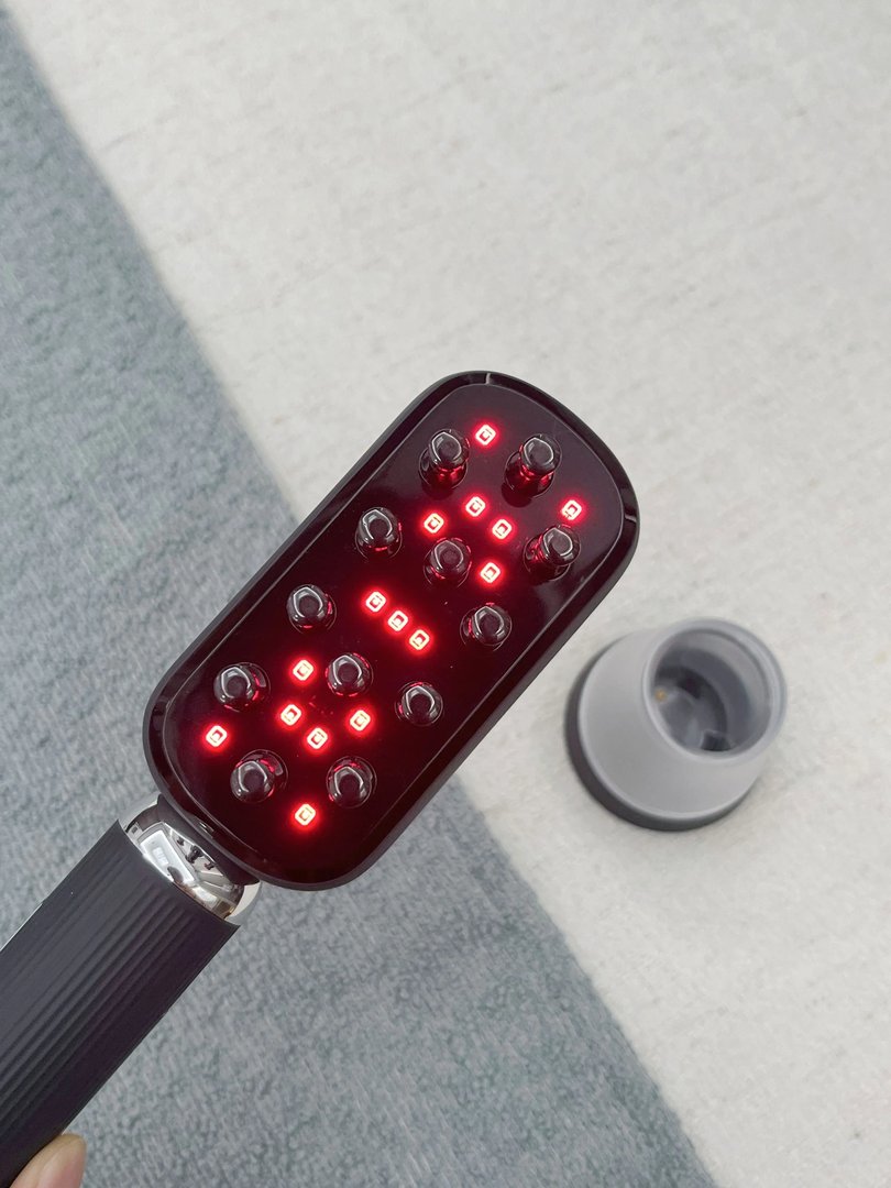 科技养发，头皮逆龄，你需要MYST魔法梳