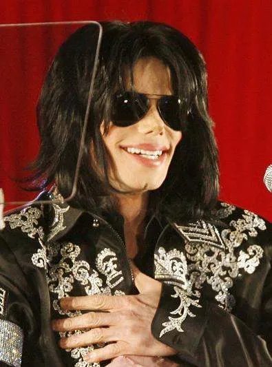 漂流女孩与荒岛姑娘的基本资料