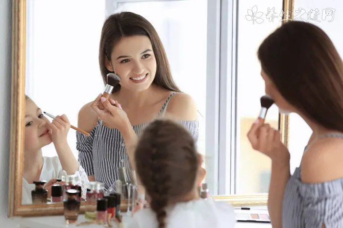 自然妆的画法_如何画自然妆