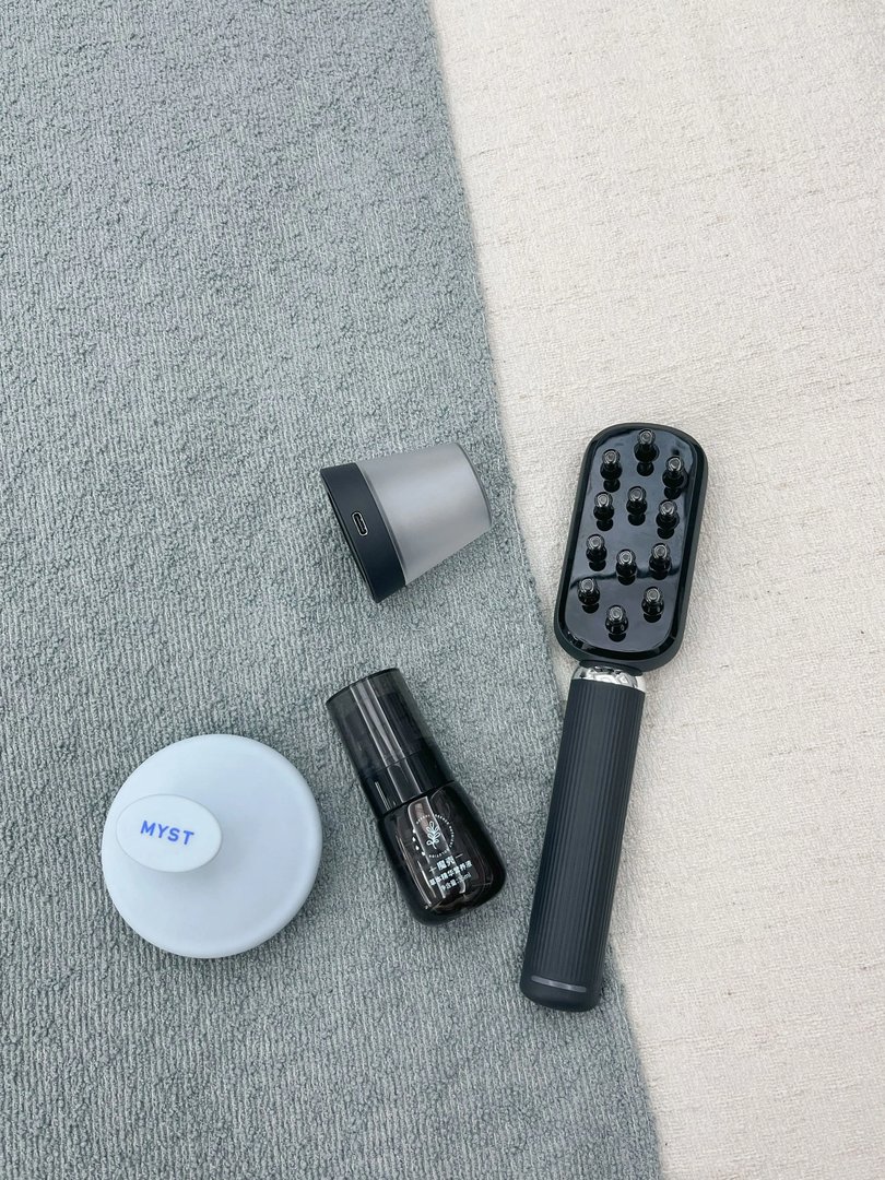 科技养发，头皮逆龄，你需要MYST魔法梳