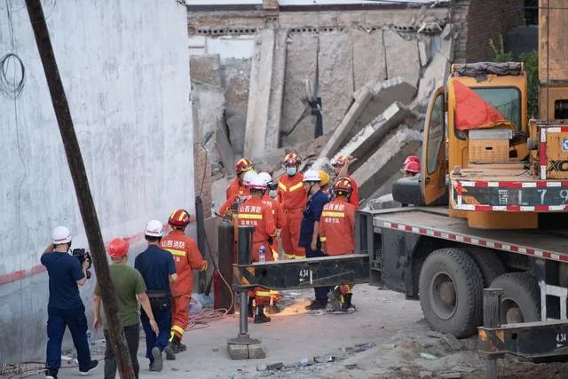 山西饭店坍塌，造成严重后果，饭店老板需要承担怎样的责任？