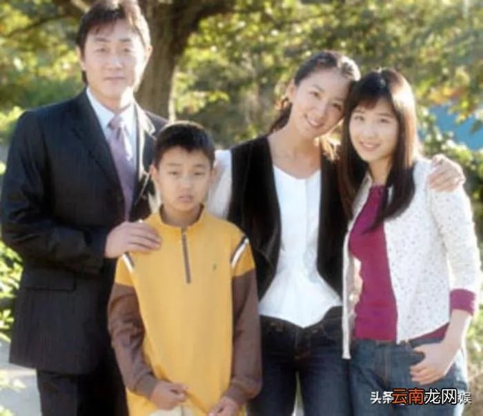 看了又看与金智秀是一对 金智秀结婚了吗