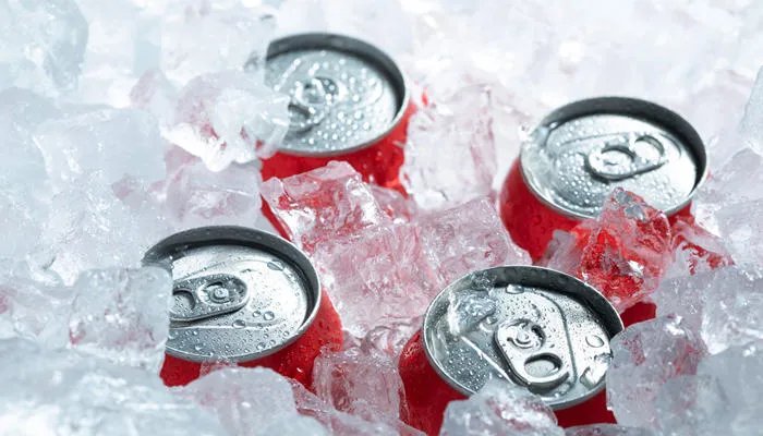 可乐最初诞生时是什么颜色的 可乐的配方是什么