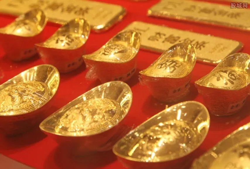 今日黄金价格暴跌 国内黄金多少钱一克