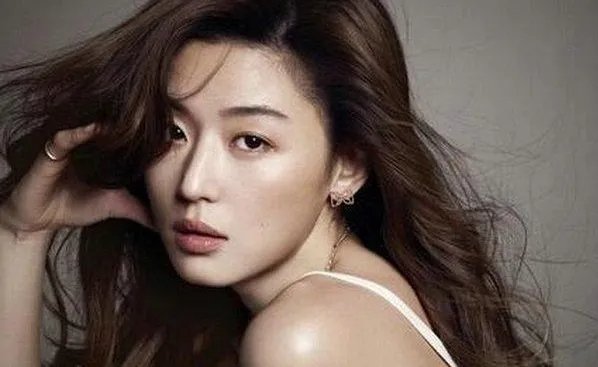 全智贤出售豪宅赚3000万，全智贤为何出售豪宅？