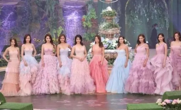 2020香港小姐决赛三甲出炉，分别是谁呢？