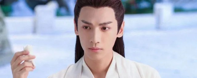 月上重火两版结局 该剧是个什么故事