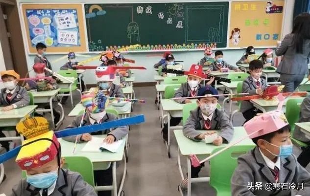 如何看待杭州小学生戴“一米帽”上课？能有效防止学生聚集吗？