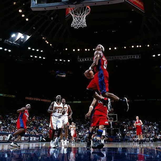 NBA里马盖蒂与伊戈达拉谁肌肉谁劲爆?