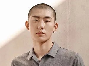 ����Զ���������˸������ϼ�� �����¼�����ǰŮ�ѳ�����Ƶ�ع�