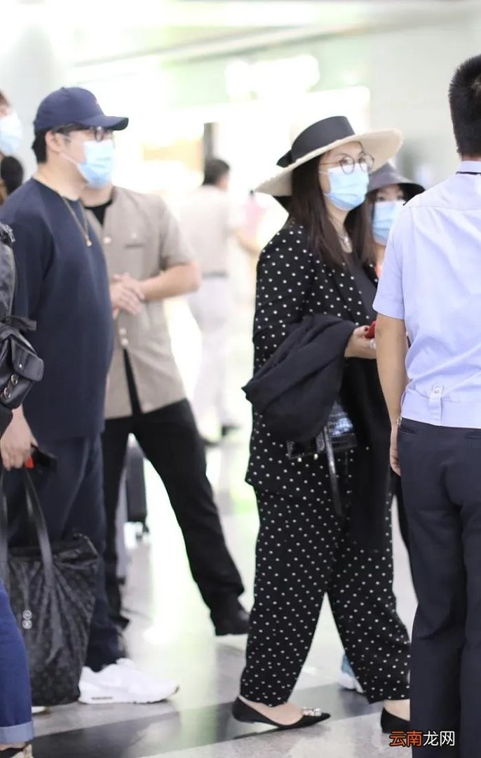 10岁王诗龄身高快超妈妈 王诗龄现在长大的照片