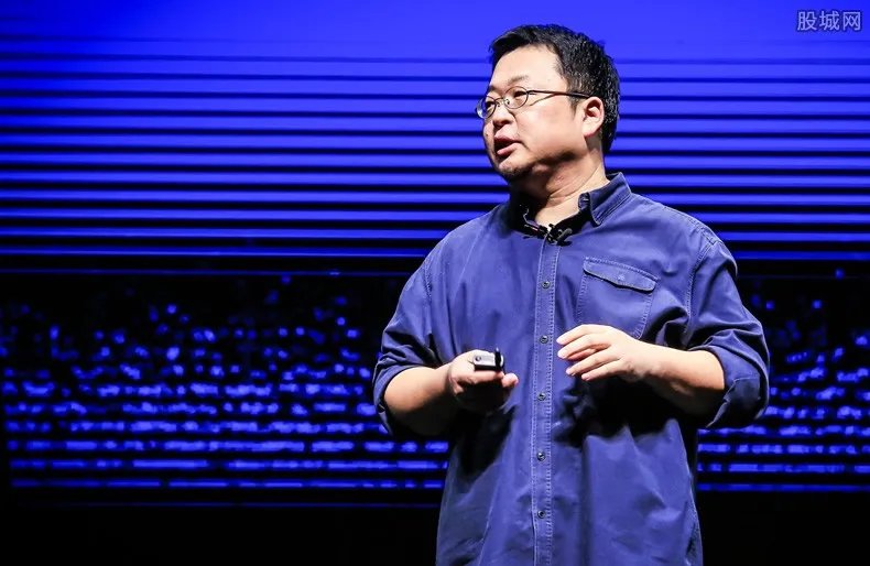 罗永浩准备做脱口秀 难道要进军娱乐圈？