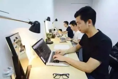 国庆加班8天抵平时上班20天,你会选择国庆假期加班吗?