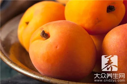  黄桃罐头有防腐剂吗