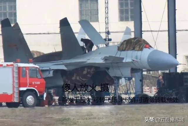 经常看到网上歼11B和在研的歼11D消息,歼11C哪去了?