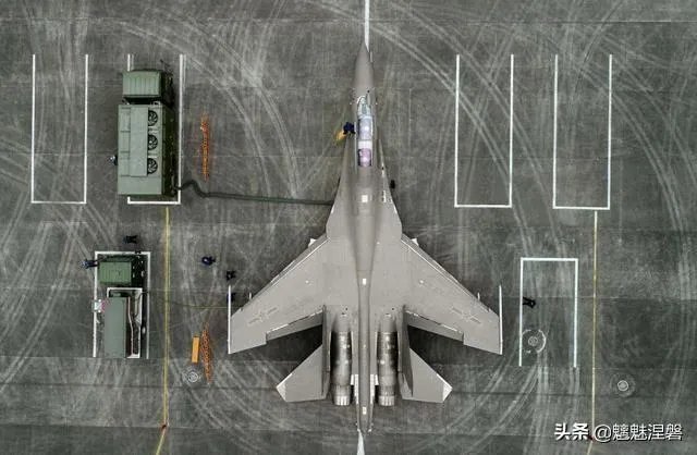 经常看到网上歼11B和在研的歼11D消息,歼11C哪去了?