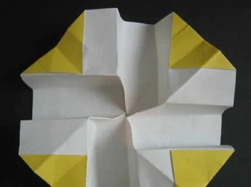 图解《越狱》中纸玫瑰的折法