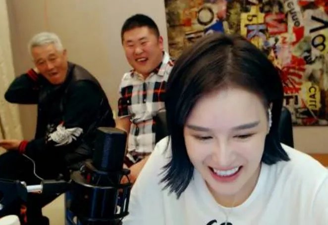 赵本山女儿在什么情况下吐槽自家私人飞机的呢?