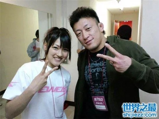 久保田玲奈长相可爱是个小萝莉，多次失败后宣布退役 