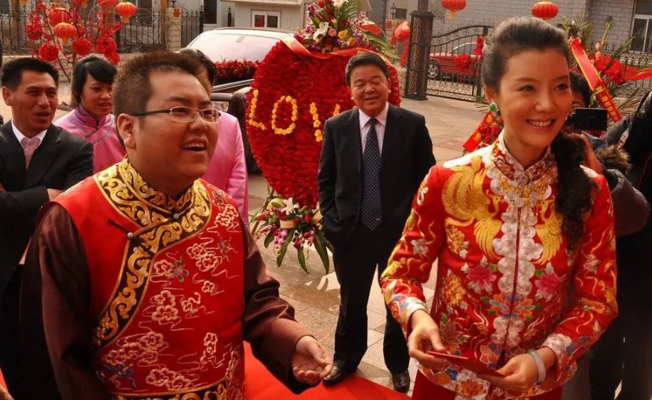 嫁山西富豪的女明星