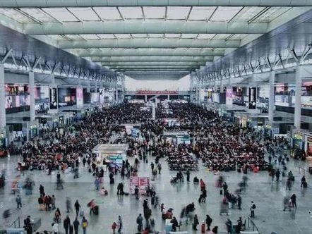 年关将至，教育部要求因地制宜调整寒假时间，此举有何目的？