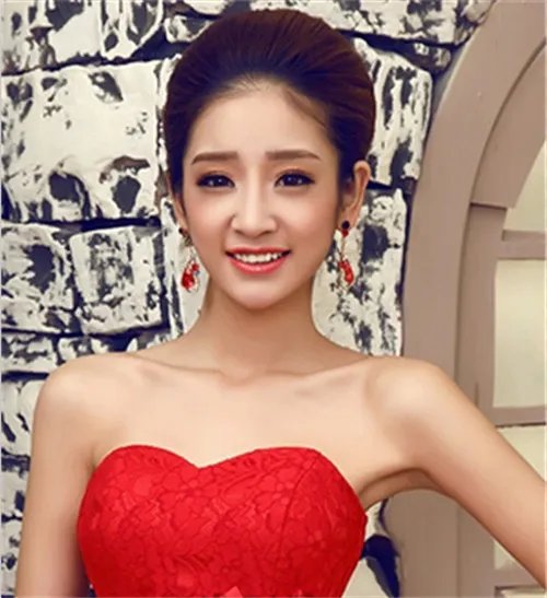 新娘礼服发型图片精选 新娘礼服与发型怎么搭配好看