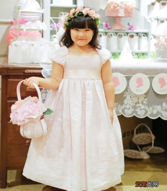 10岁王诗龄身高快超妈妈 王诗龄现在长大的照片