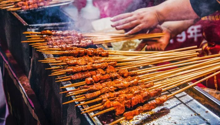 摆地摊是什么梗