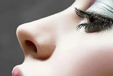 自体软骨隆鼻哪个医院好